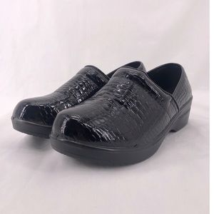 Black Faux Patent Snake Work Cloggs